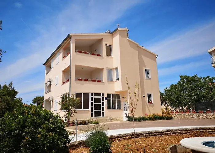 Apartments Villa Korina