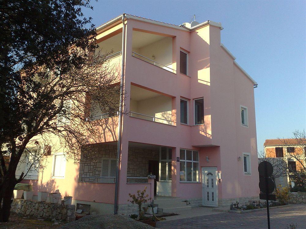 Korina Apartment