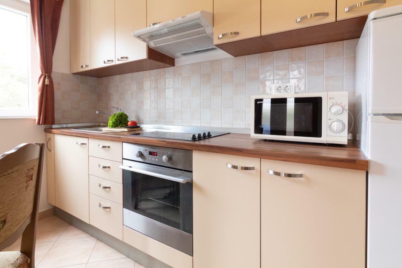 Korina Apartment Brodarica (Sibenik-Knin)